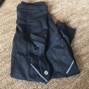 Lululemon crops